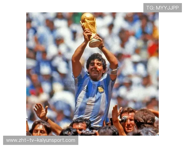 马特乌斯感伤：马拉多纳去世，他是我的最好对手与老师，马拉多纳better